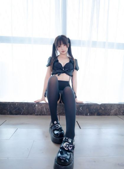 大胸校花莹莹被老头糟蹋-免费云播在线播放观看